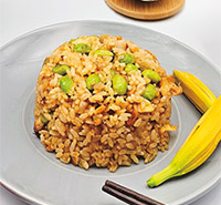 燻豆皮醬油毛豆炒飯