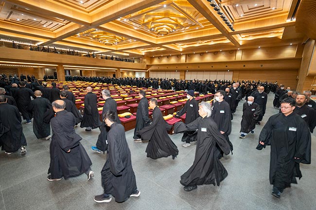 2025 Chan-Seven Spring Retreat for the Public at Chung Tai Chan Monastery